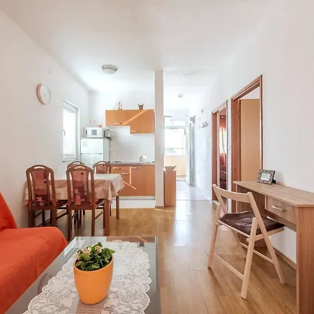 Apartamento Enjoy In At Peaceful 2br Zadar